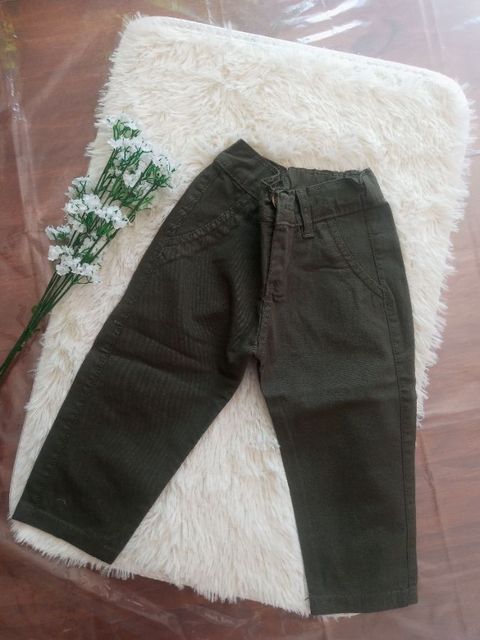 Pantalon gabardina verde